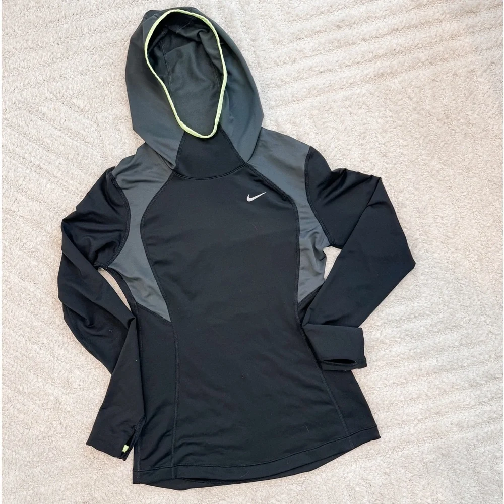 NWOT! Women’s Nike Dri-Fit Lightweight Hoodie - Size Small - Picture 1 of 4